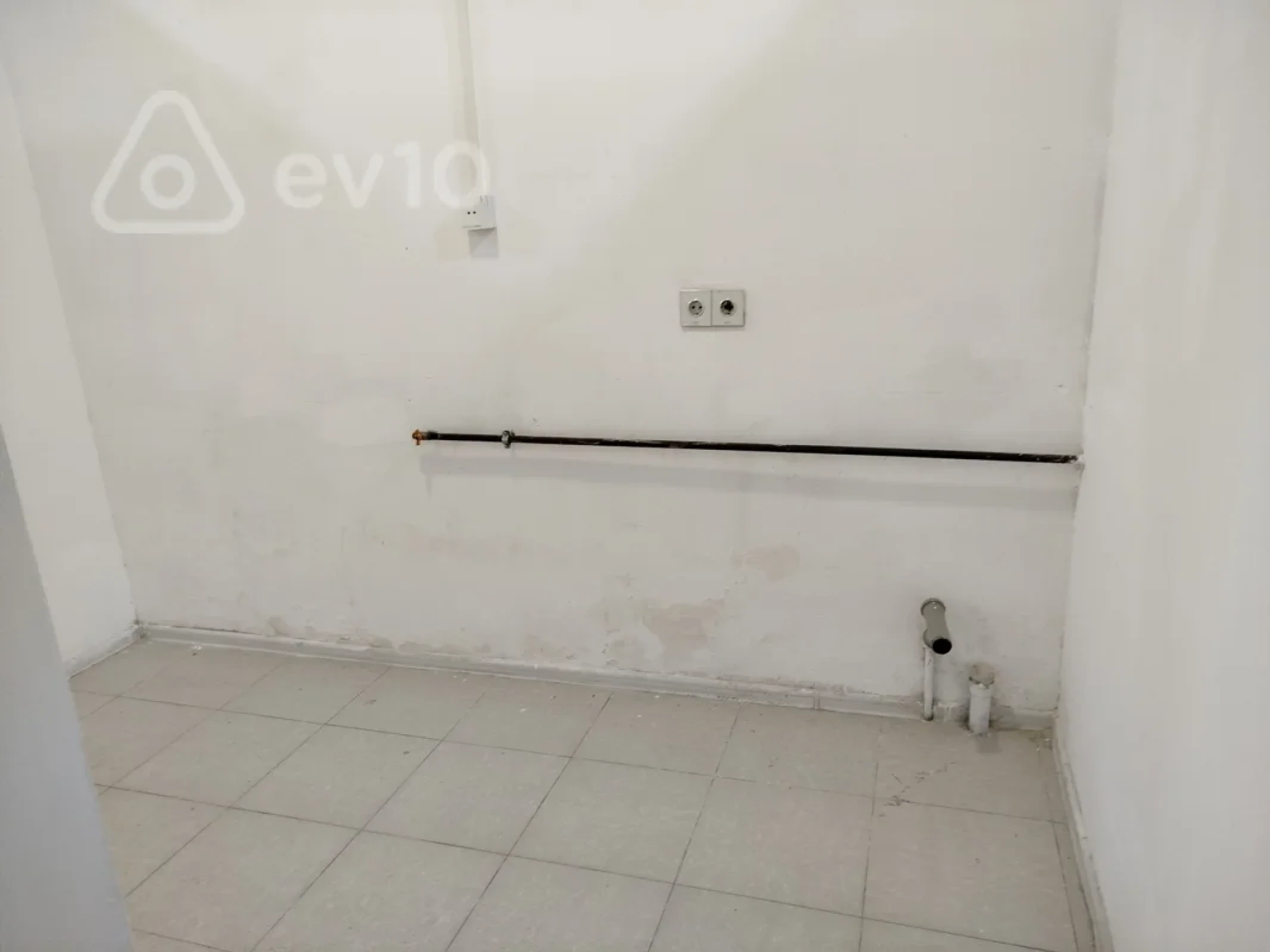 Kirayə verilir mənzil 150 m²