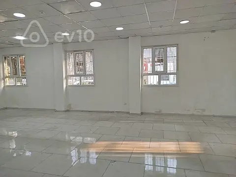 Kirayə verilir mənzil 150 m²