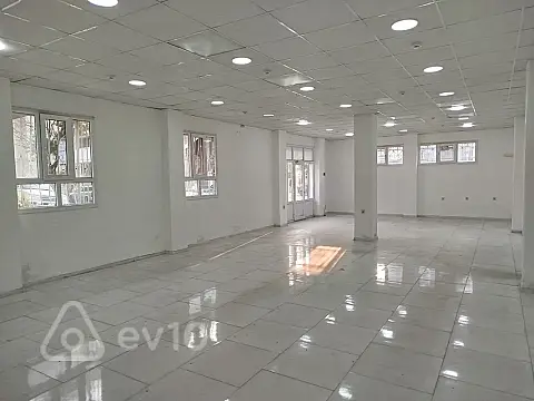 Kirayə verilir mənzil 150 m²