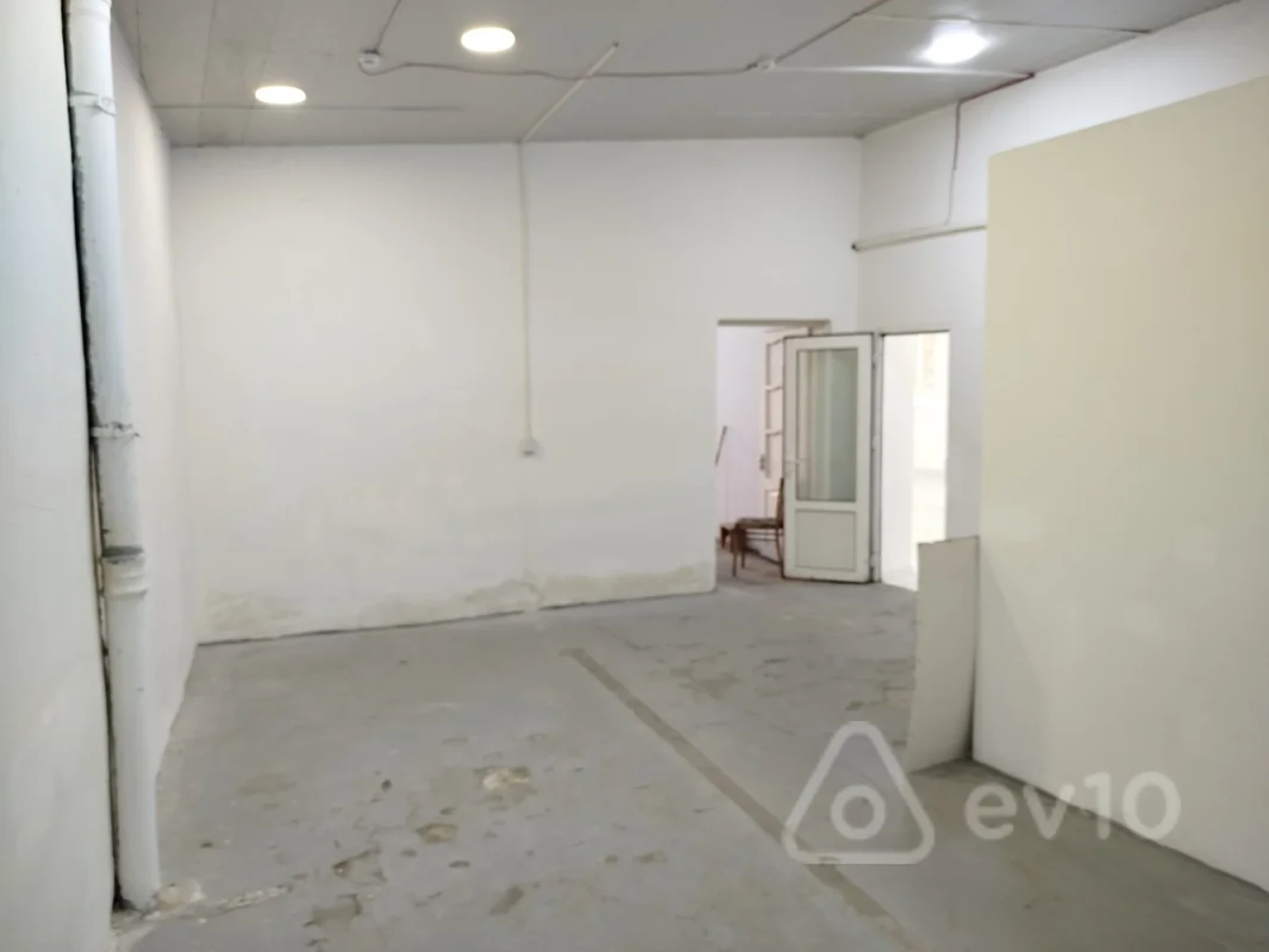 Kirayə verilir mənzil 150 m²