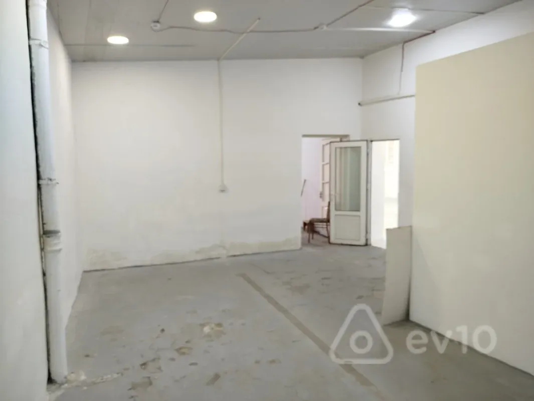 Kirayə verilir mənzil 150 m²