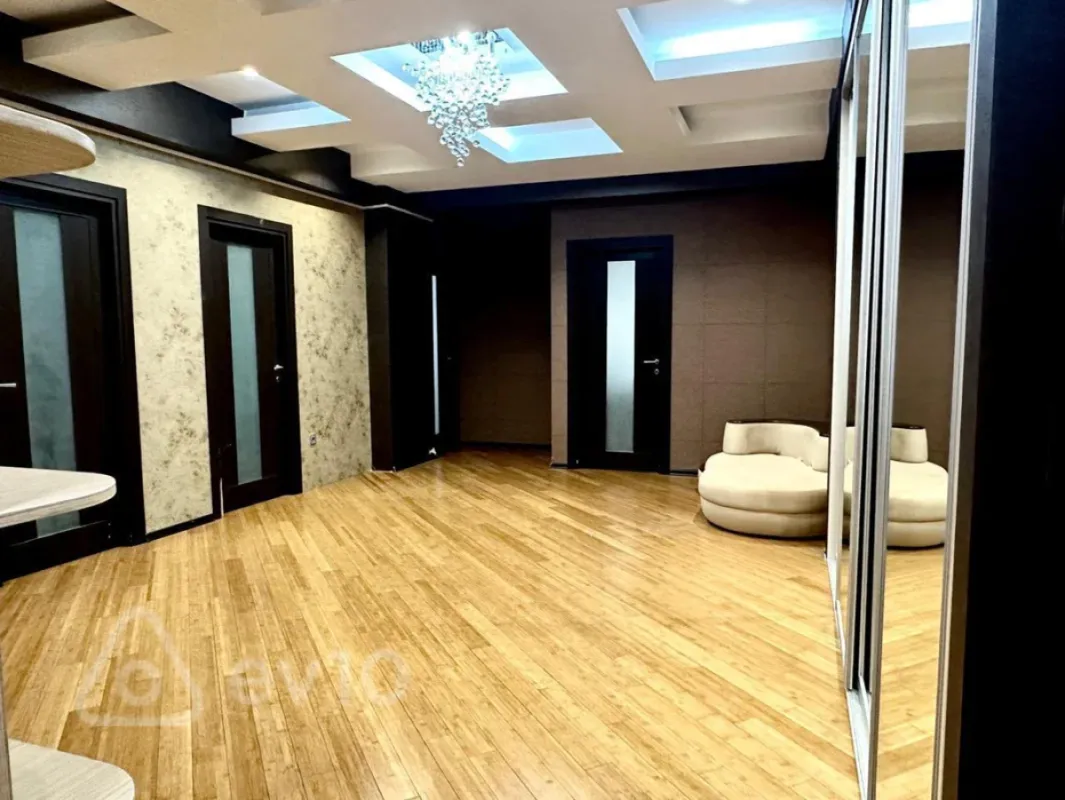 Satılır 3 otaqlı yeni tikili 170 m²
