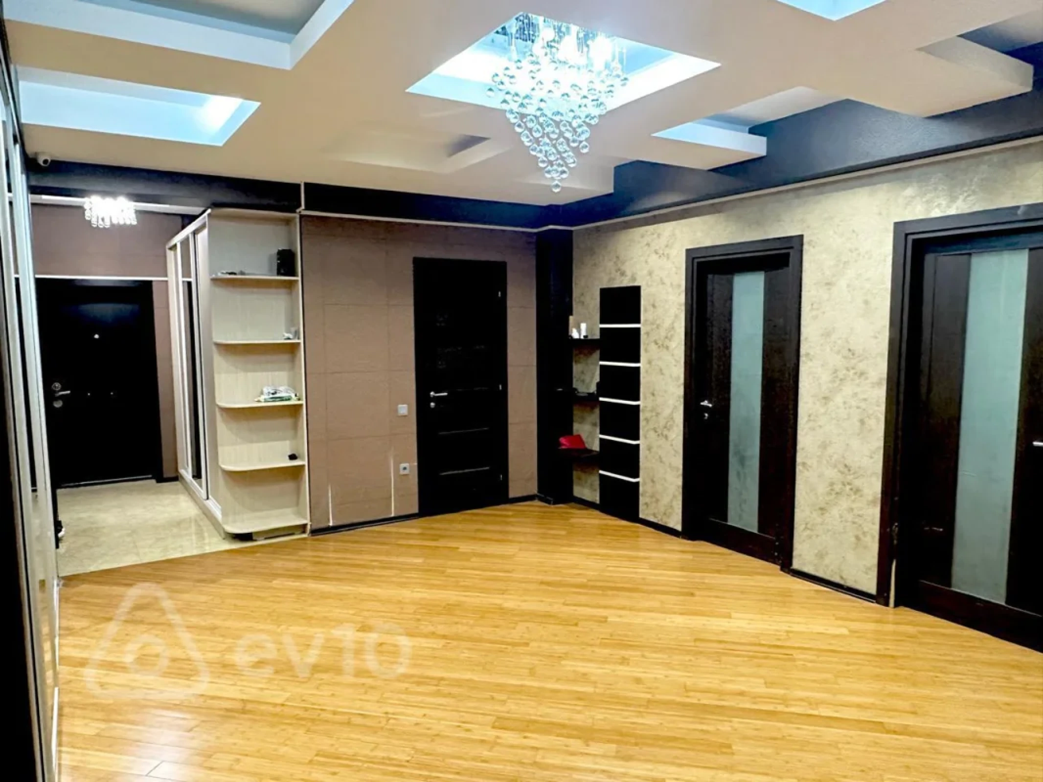 Satılır 3 otaqlı yeni tikili 170 m²