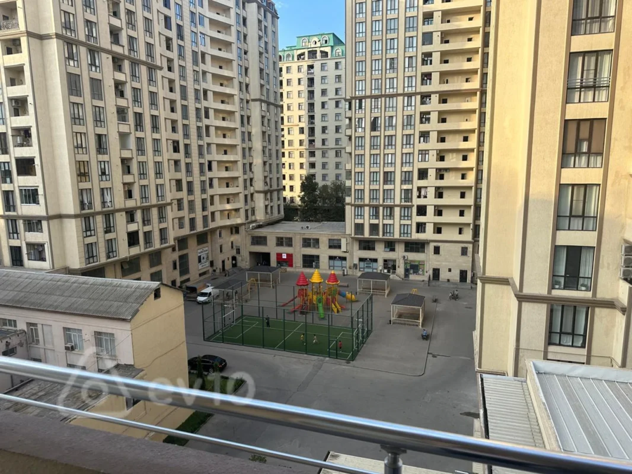 Satılır 3 otaqlı yeni tikili 170 m²