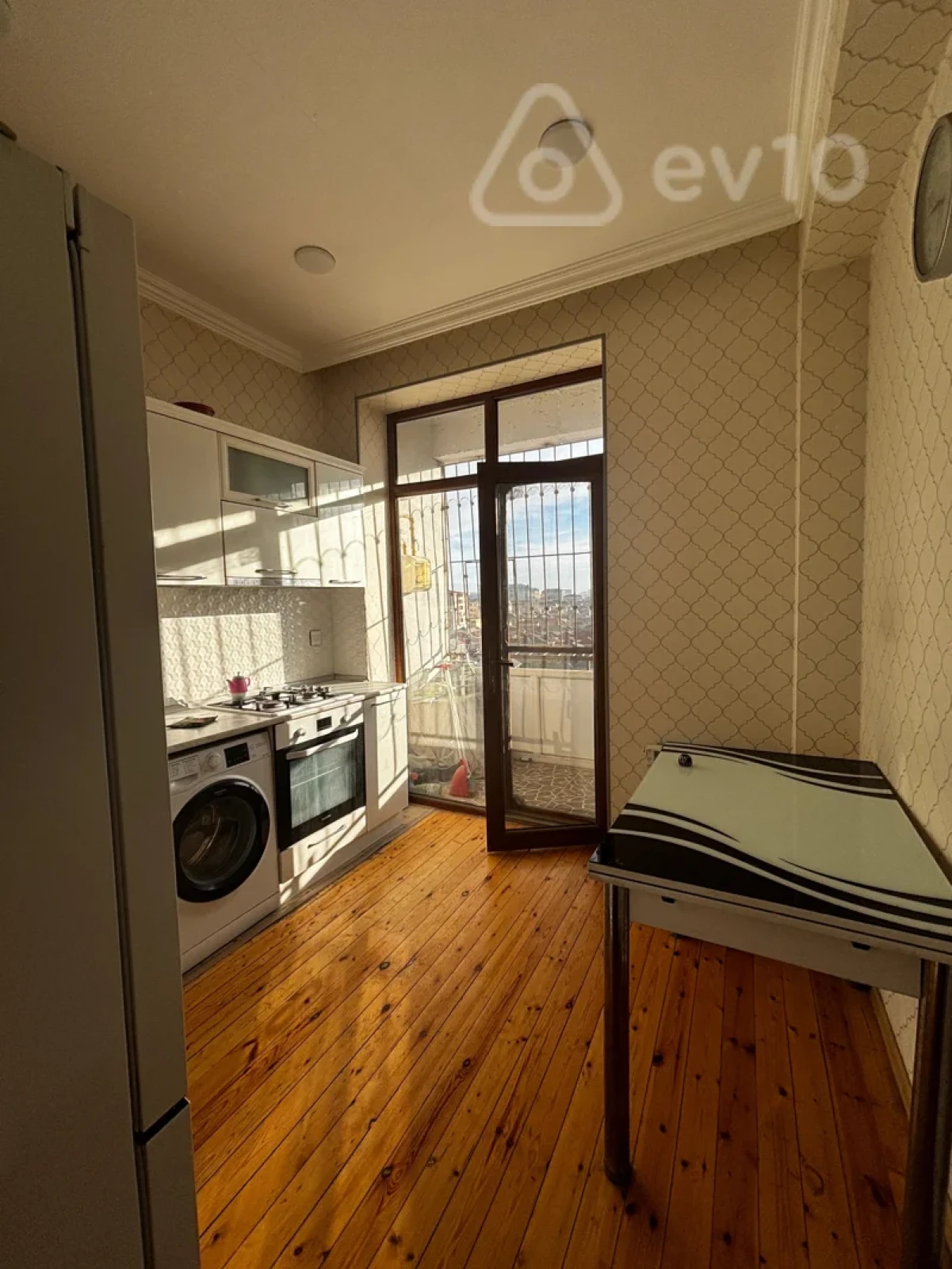 Kirayə verilir 2 otaqlı yeni tikili 65 m²