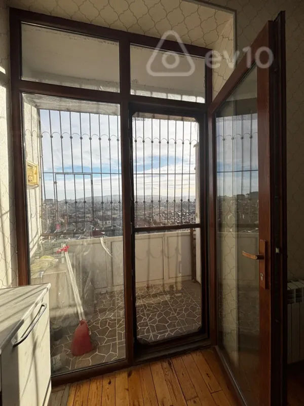 Kirayə verilir 2 otaqlı yeni tikili 65 m²