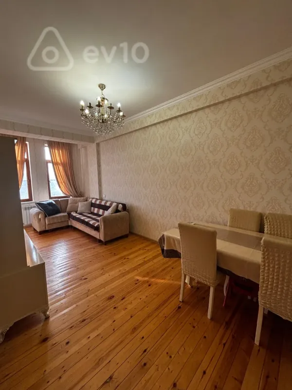 Kirayə verilir 2 otaqlı yeni tikili 65 m²