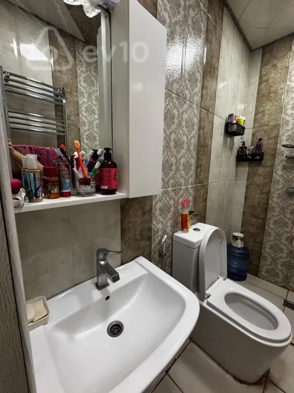Kirayə verilir 2 otaqlı yeni tikili 65 m²