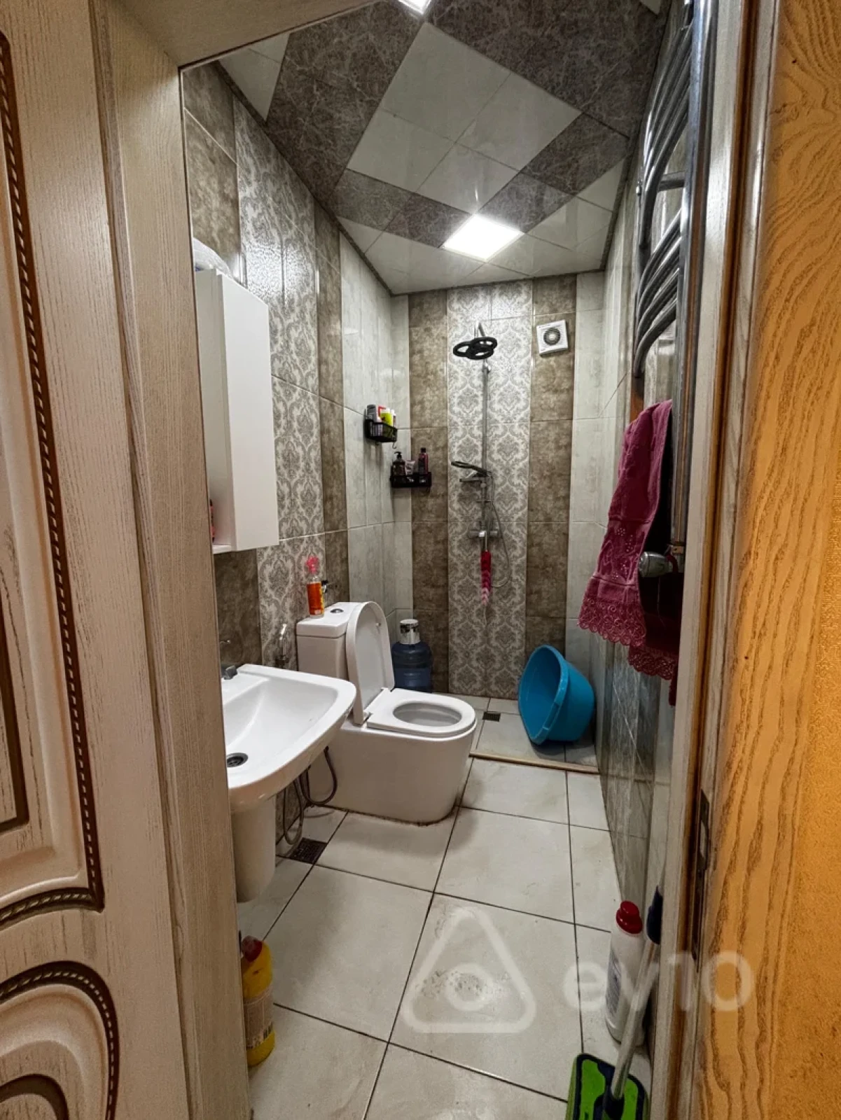 Kirayə verilir 2 otaqlı yeni tikili 65 m²