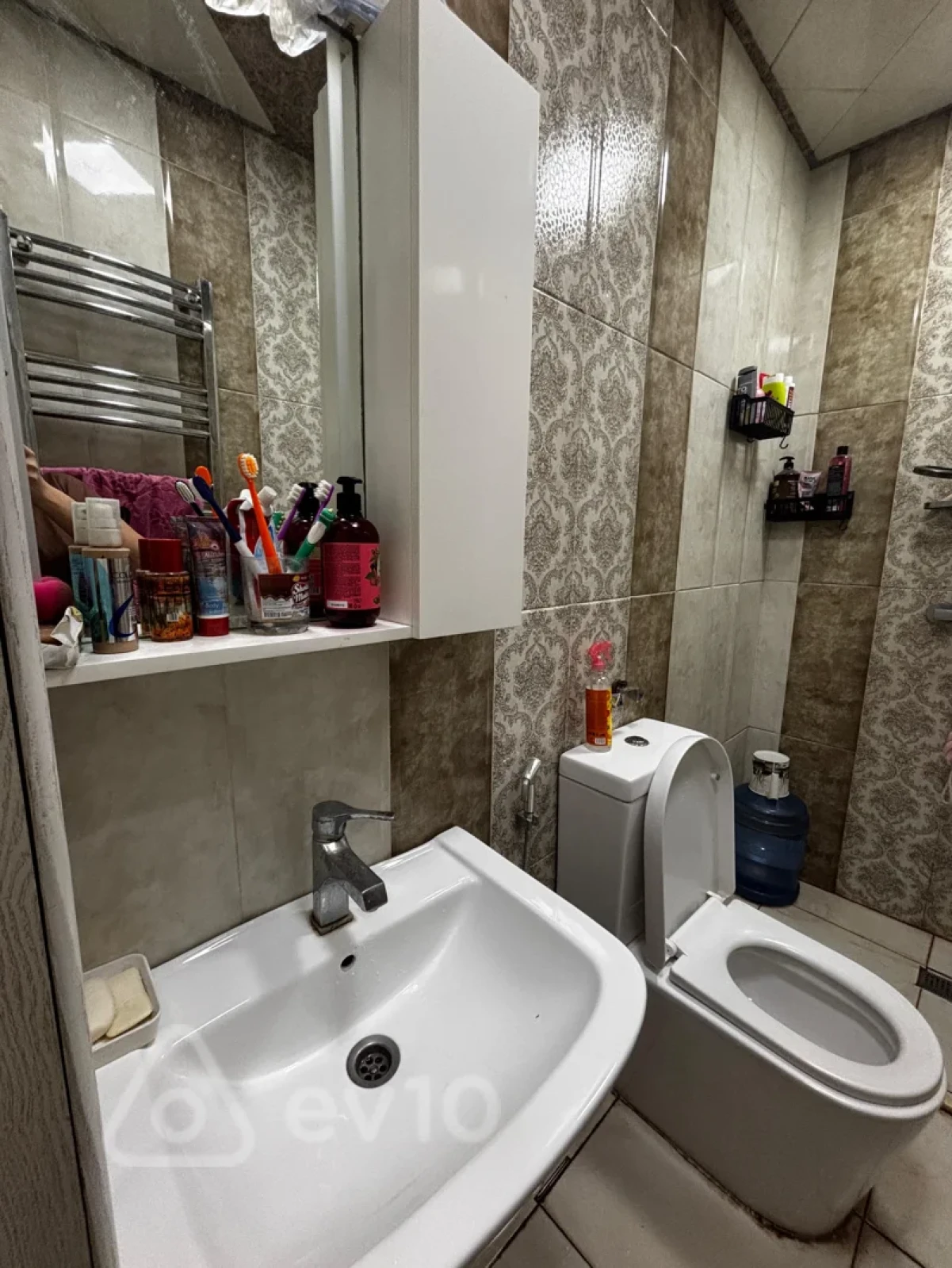 Kirayə verilir 2 otaqlı yeni tikili 65 m²