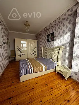 Kirayə verilir 2 otaqlı yeni tikili 65 m²