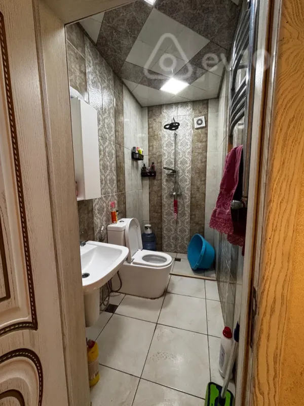 Kirayə verilir 2 otaqlı yeni tikili 65 m²