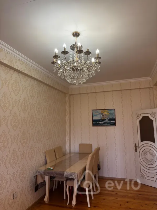 Kirayə verilir 2 otaqlı yeni tikili 65 m²