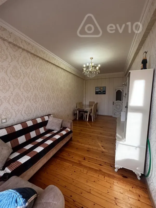 Kirayə verilir 2 otaqlı yeni tikili 65 m²