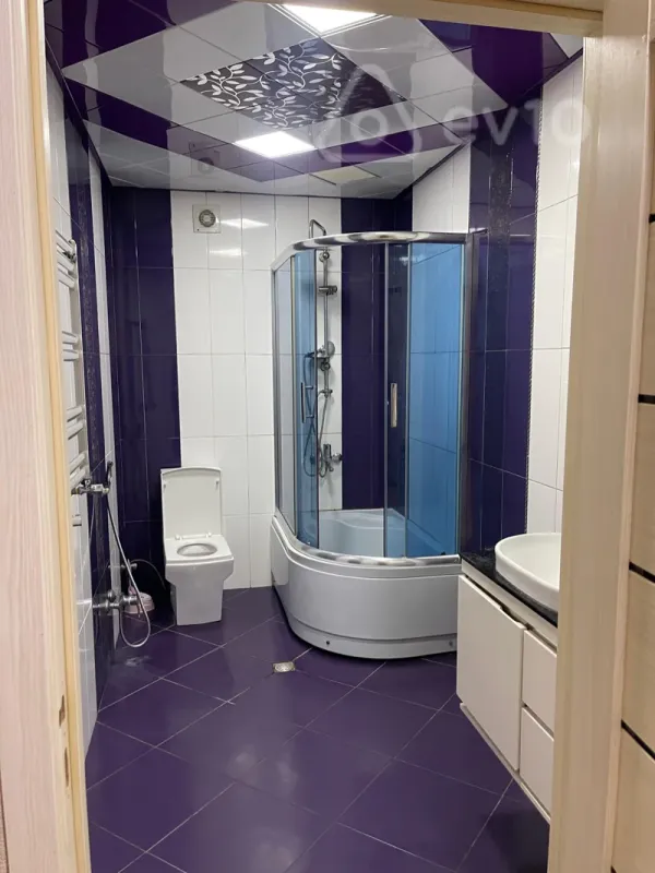 Kirayə verilir 2 otaqlı yeni tikili 65 m²