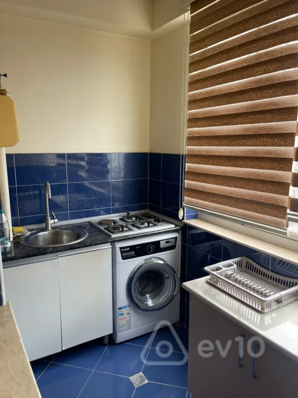 Kirayə verilir 2 otaqlı yeni tikili 65 m²