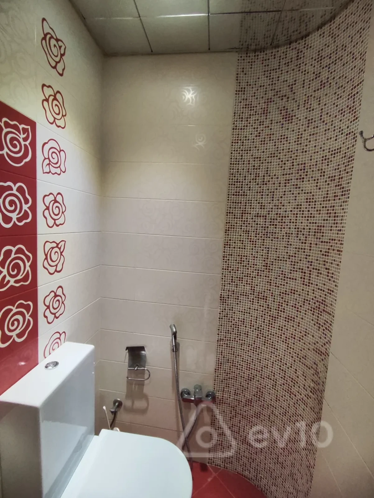 Kirayə verilir 2 otaqlı yeni tikili 110 m²