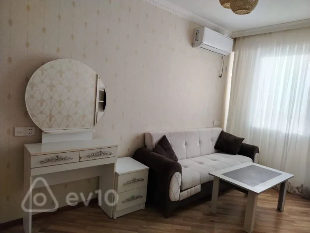 Kirayə verilir 2 otaqlı yeni tikili 57 m²