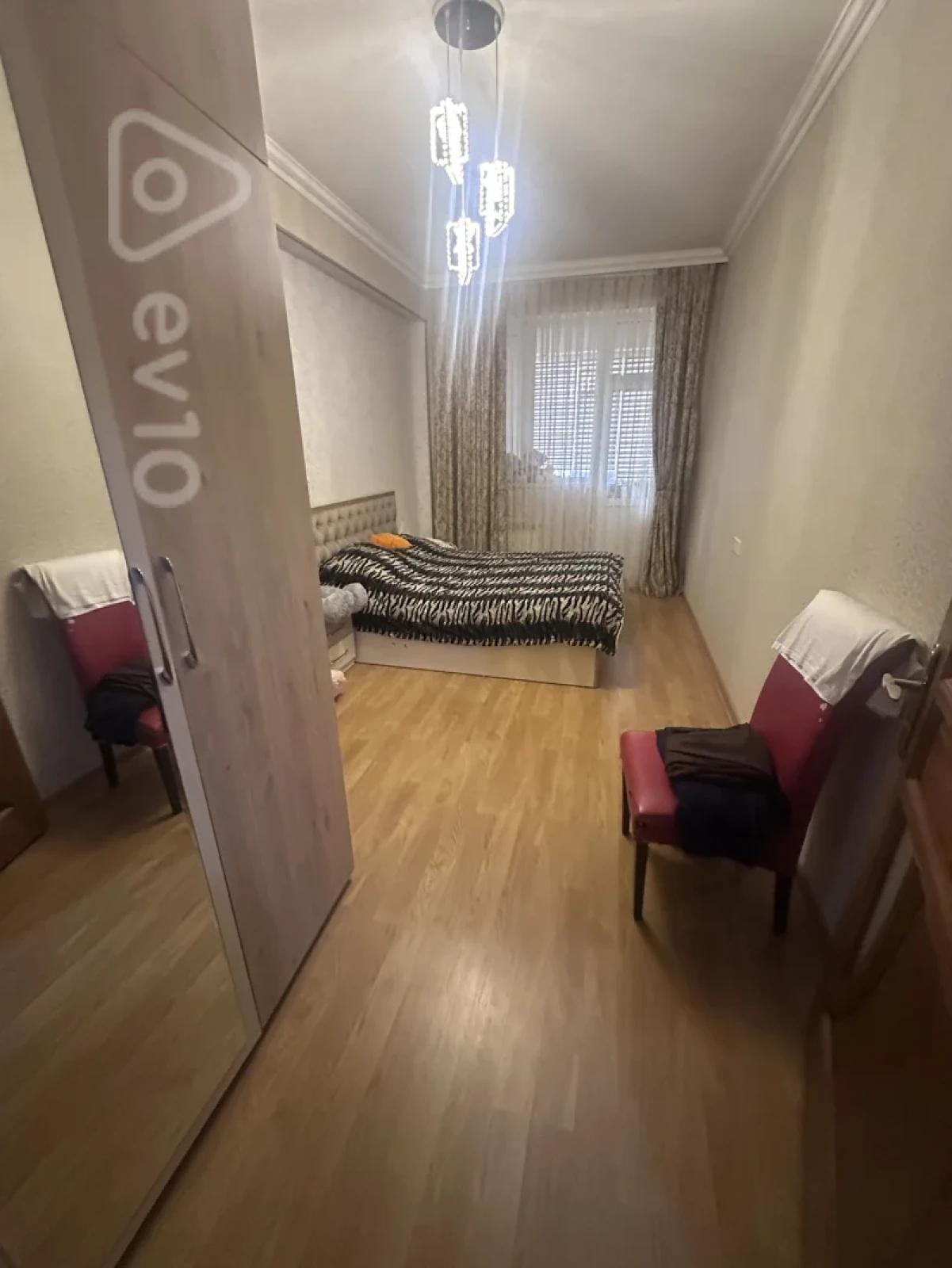 Kirayə verilir 2 otaqlı yeni tikili 65 m²