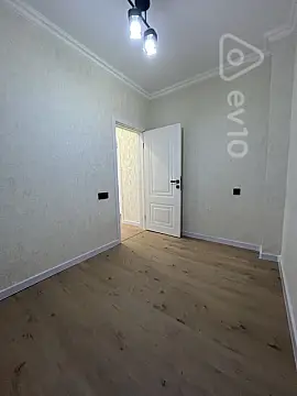 Satılır 3 otaqlı köhnə tikili 60 m²