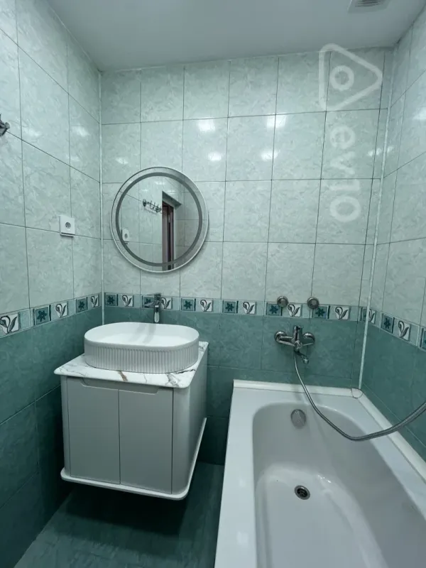 Satılır 3 otaqlı köhnə tikili 60 m²