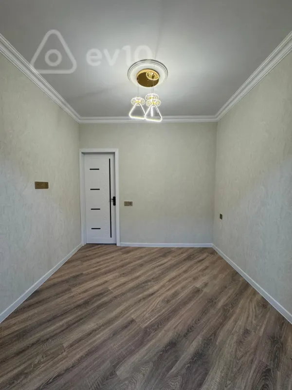 Satılır 2 otaqlı köhnə tikili 48 m²
