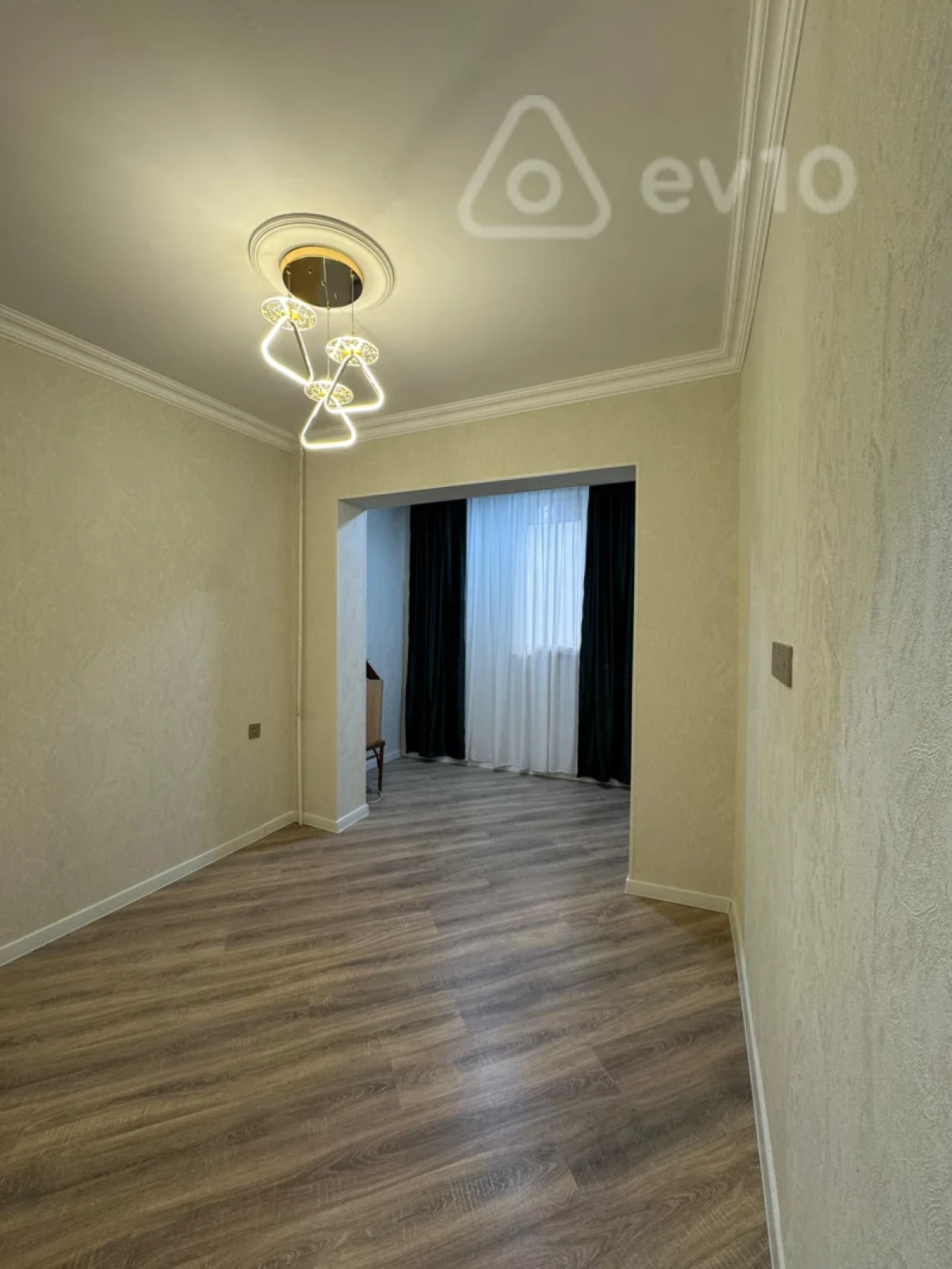 Satılır 2 otaqlı köhnə tikili 48 m²