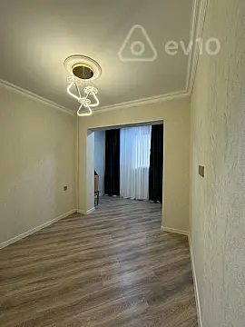 Satılır 2 otaqlı köhnə tikili 48 m²