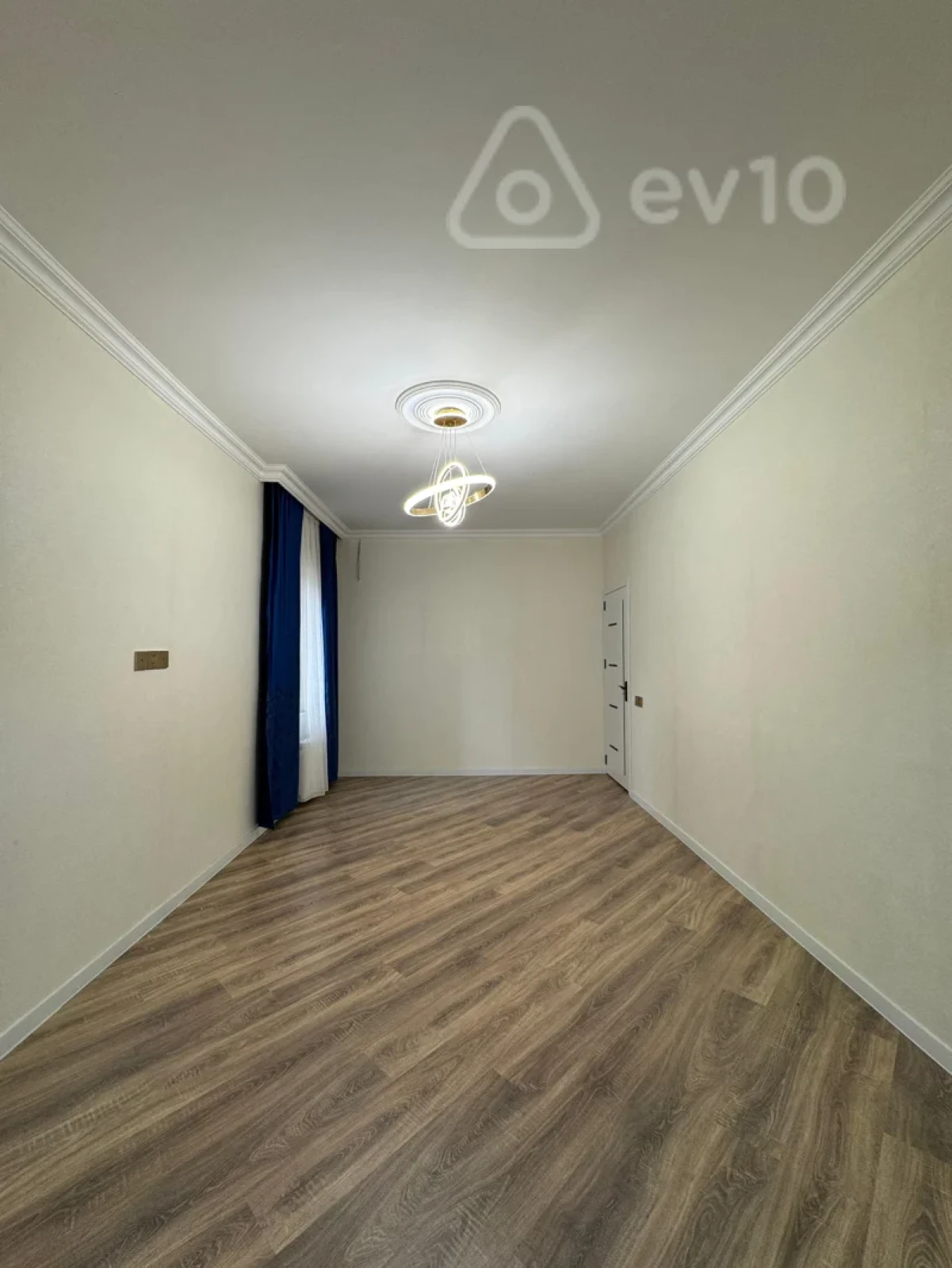 Satılır 2 otaqlı köhnə tikili 48 m²
