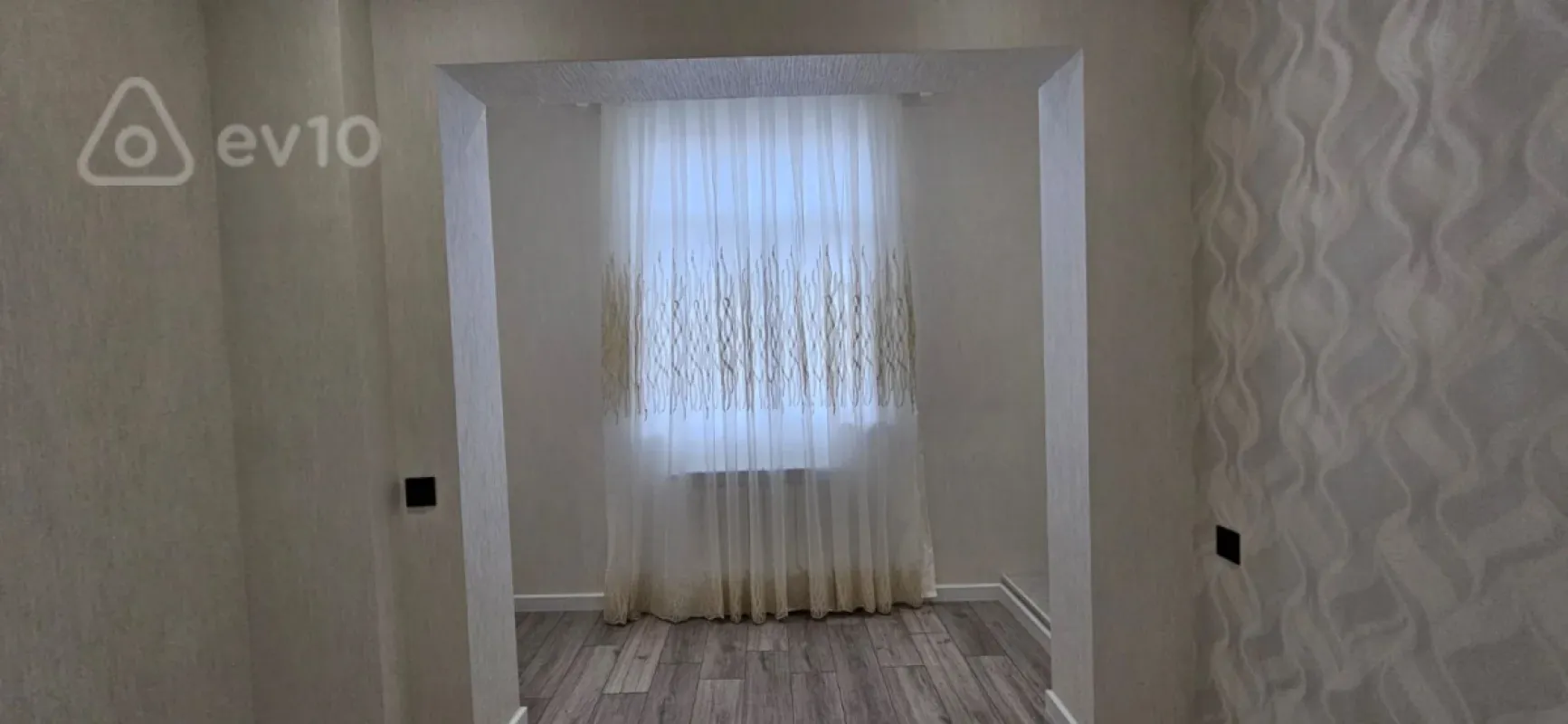 Satılır 3 otaqlı köhnə tikili 73 m²