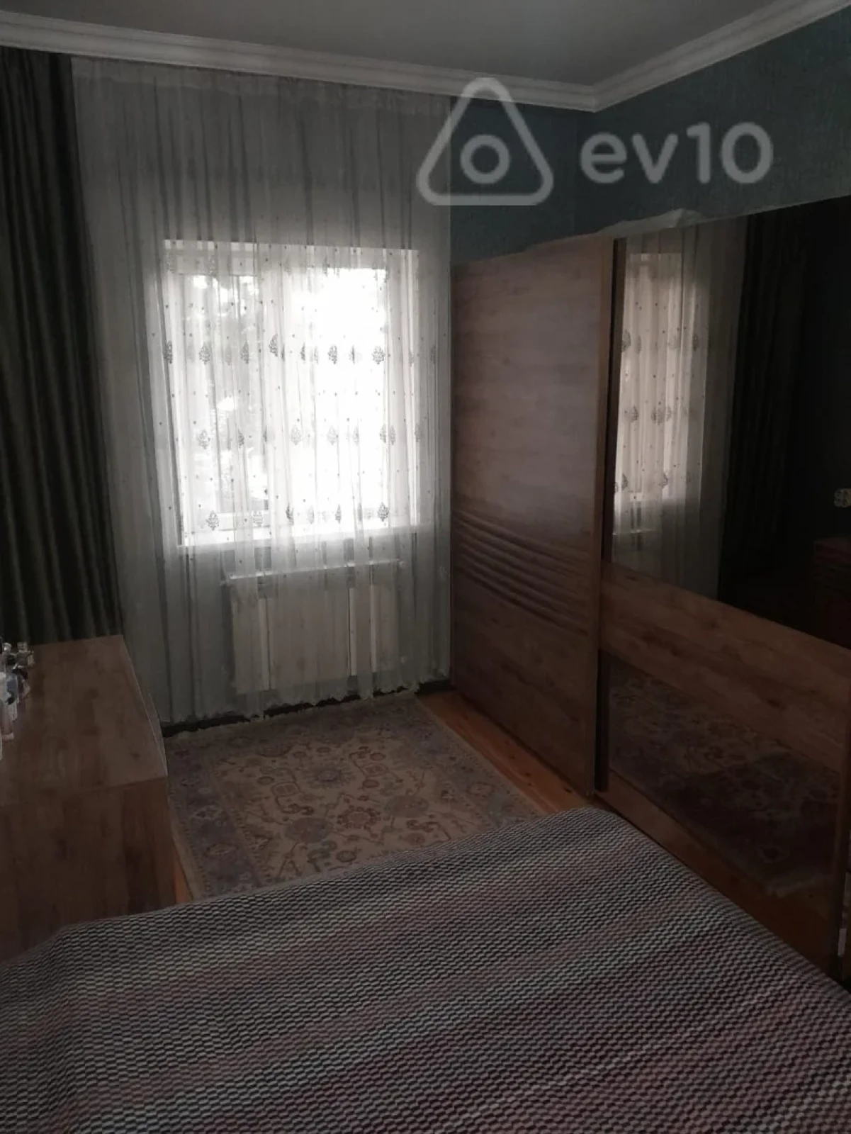 Satılır 4 otaqlı həyət evi 120 m²