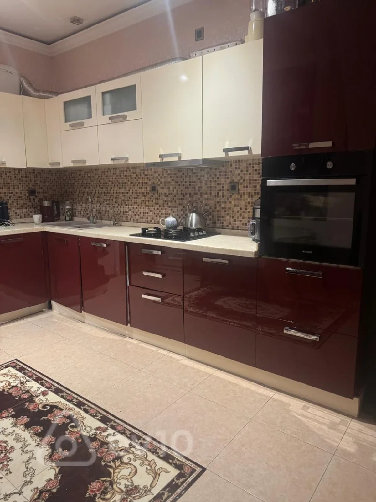 Kirayə verilir 3 otaqlı yeni tikili 122 m²
