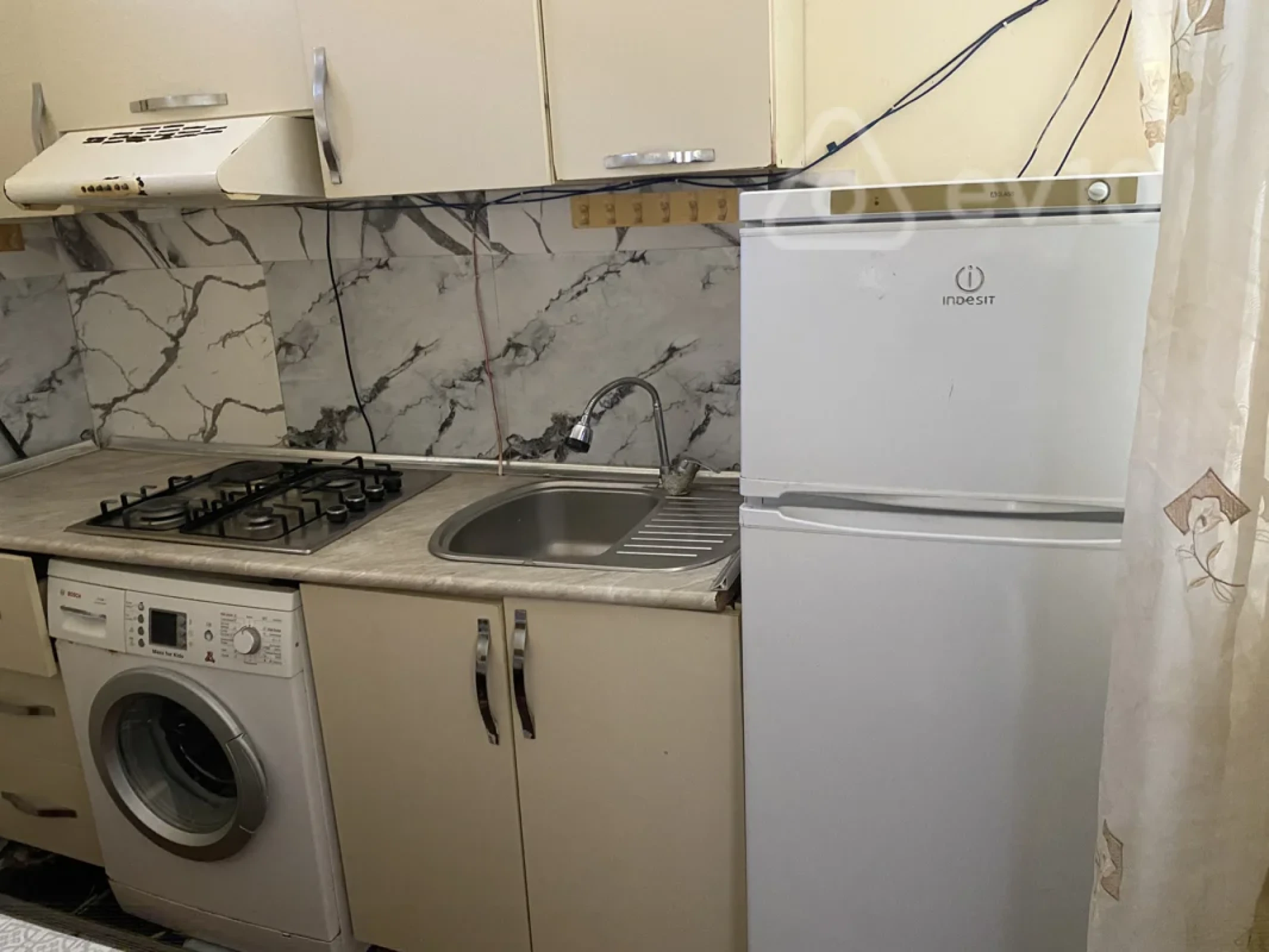 Kirayə verilir 2 otaqlı həyət evi 55 m²