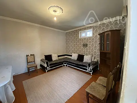 Kirayə verilir 2 otaqlı həyət evi 55 m²