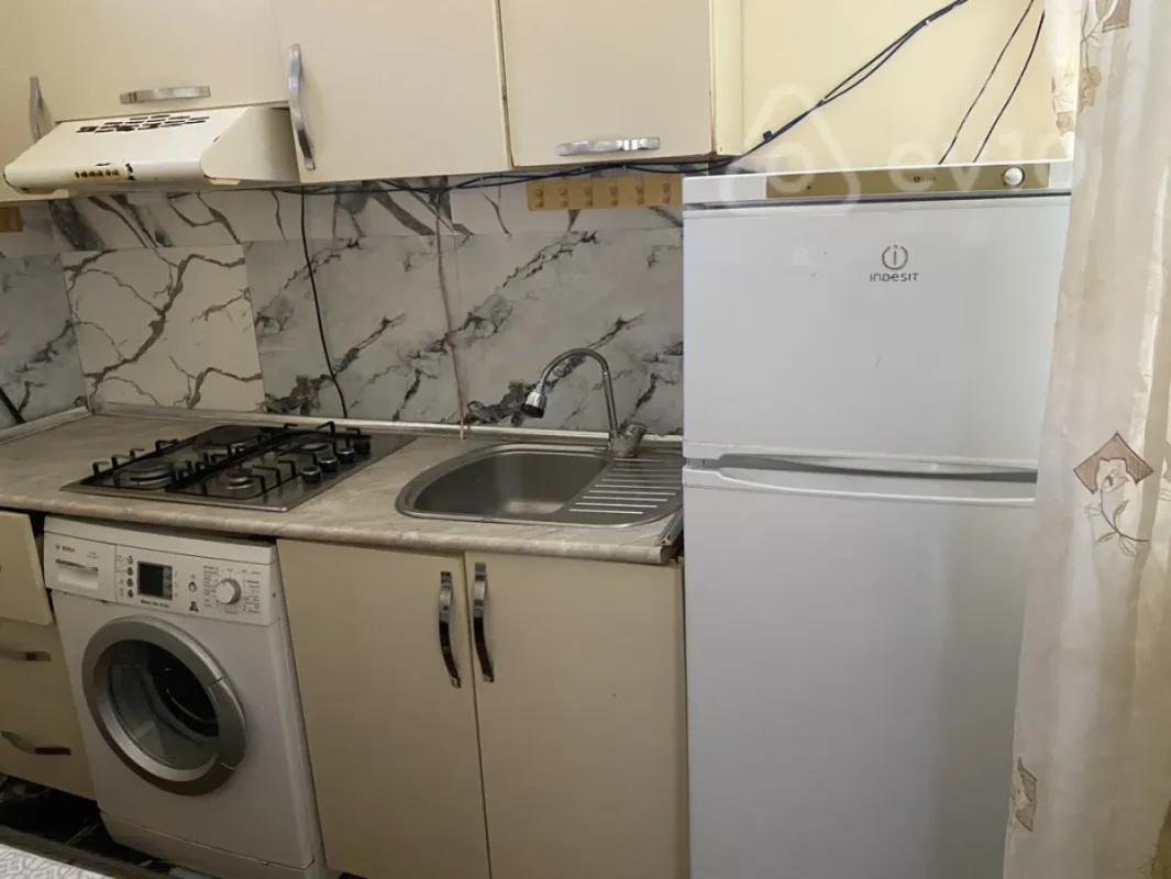 Kirayə verilir 2 otaqlı həyət evi 55 m²