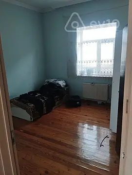 Satılır 5 otaqlı həyət evi 100 m²