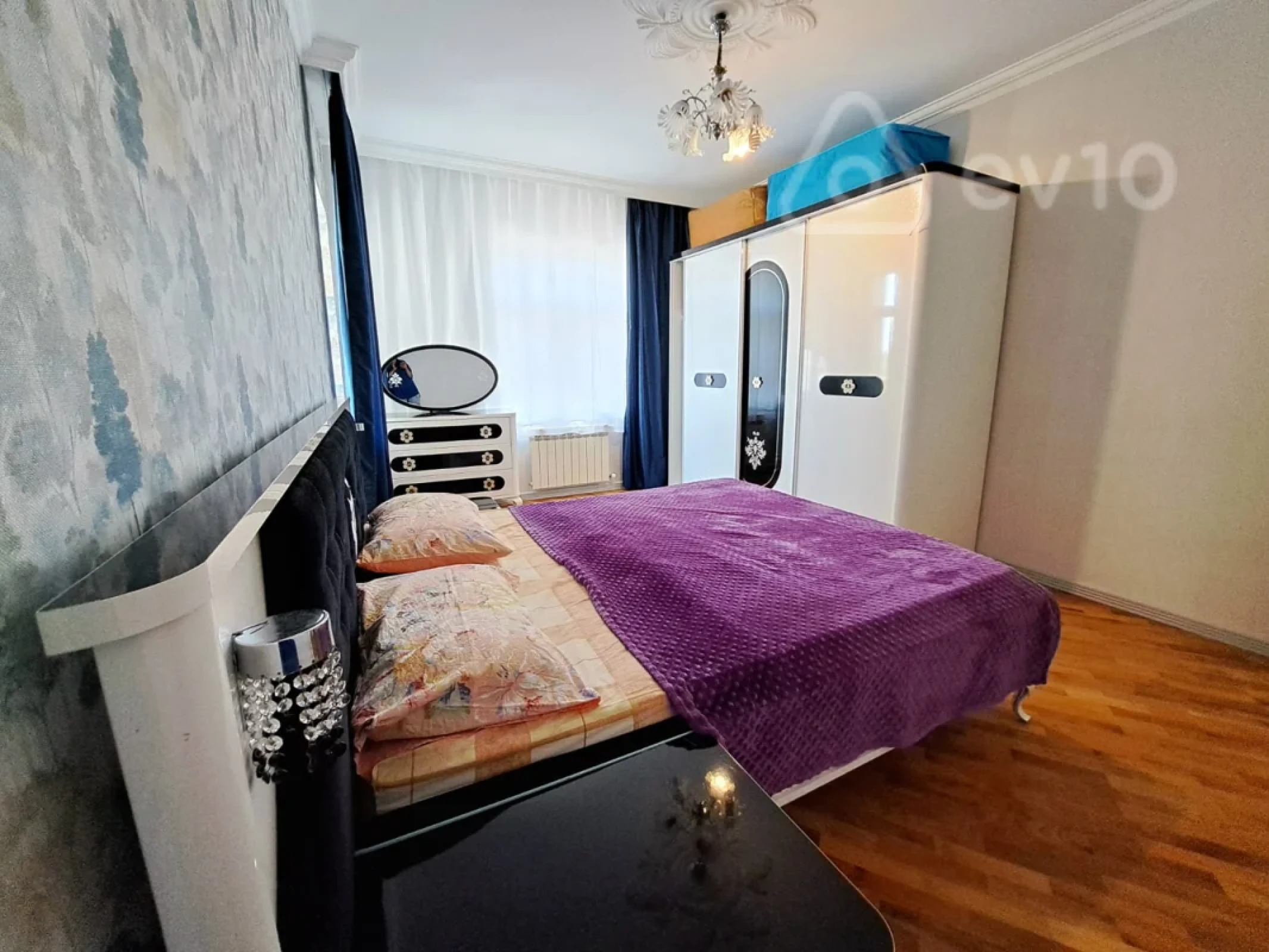 Kirayə verilir 8 otaqlı həyət evi 350 m²