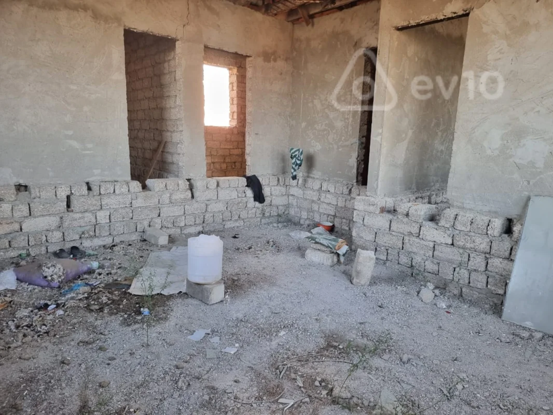 Satılır 3 otaqlı həyət evi 100 m²