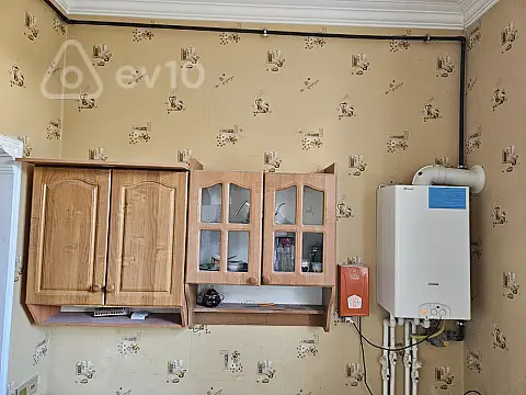 Kirayə verilir 2 otaqlı köhnə tikili 60 m²