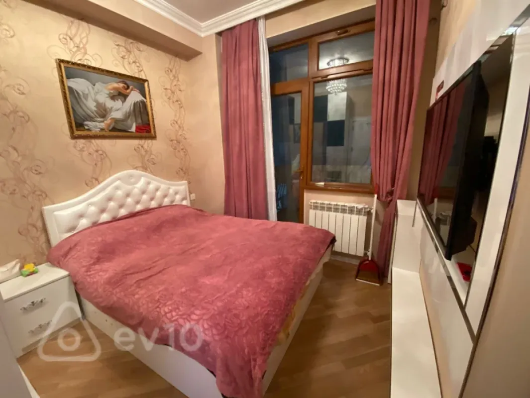 Kirayə verilir 3 otaqlı yeni tikili 90 m²