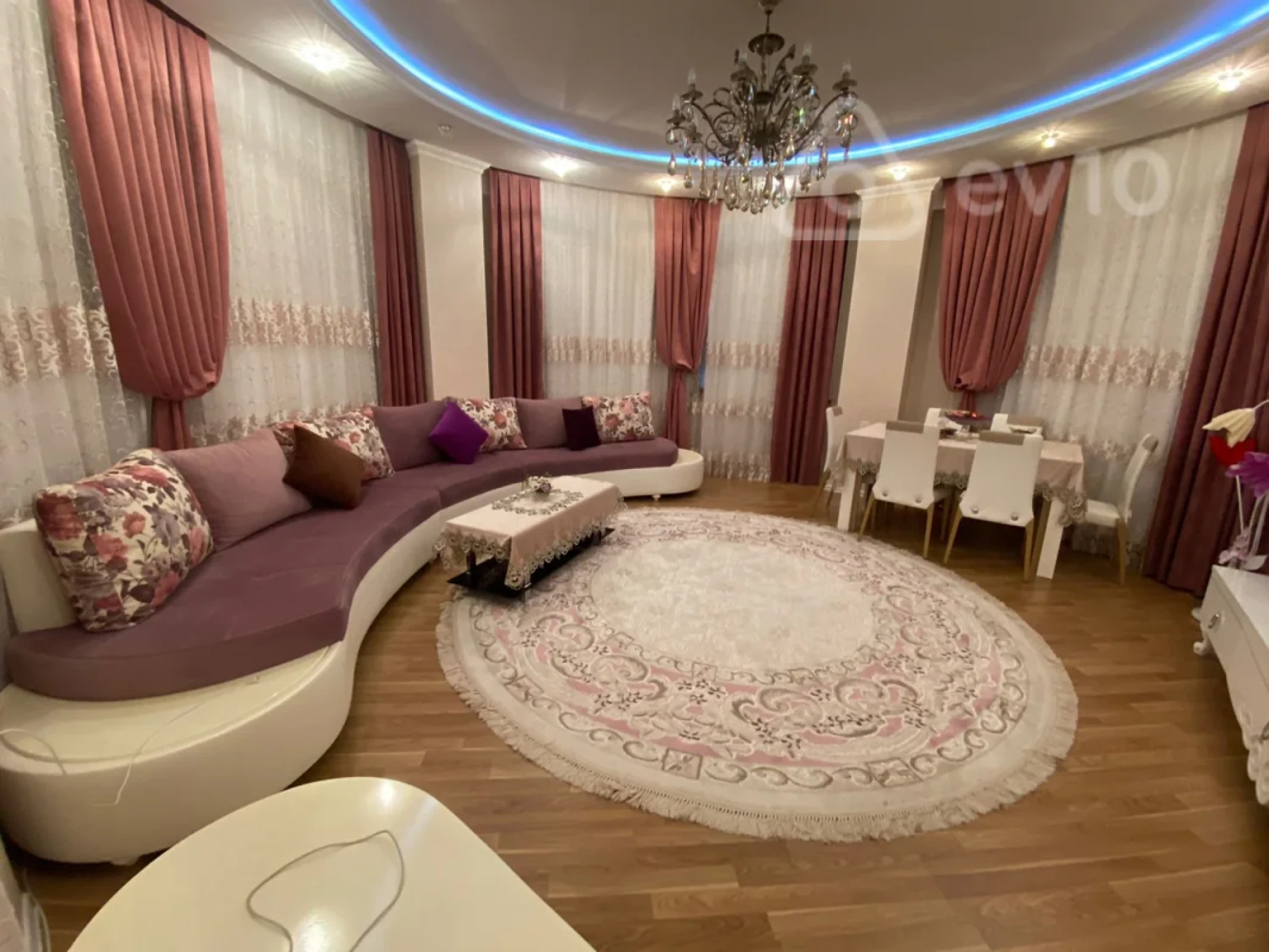 Kirayə verilir 3 otaqlı yeni tikili 90 m²