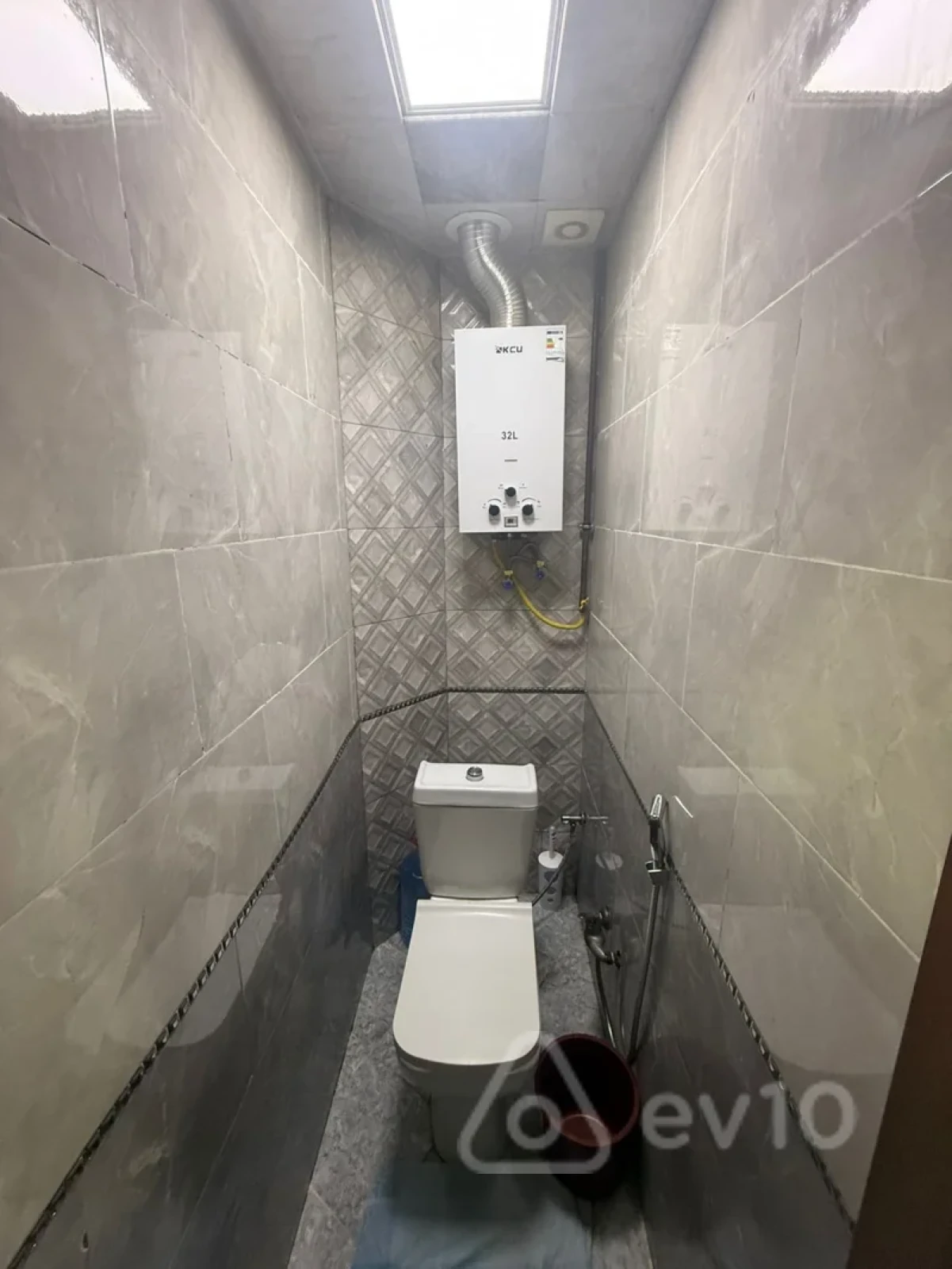 Kirayə verilir 2 otaqlı köhnə tikili 45 m²