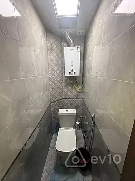 Kirayə verilir 2 otaqlı köhnə tikili 45 m²
