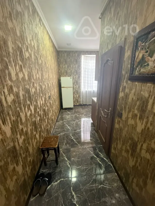 Kirayə verilir 2 otaqlı köhnə tikili 45 m²
