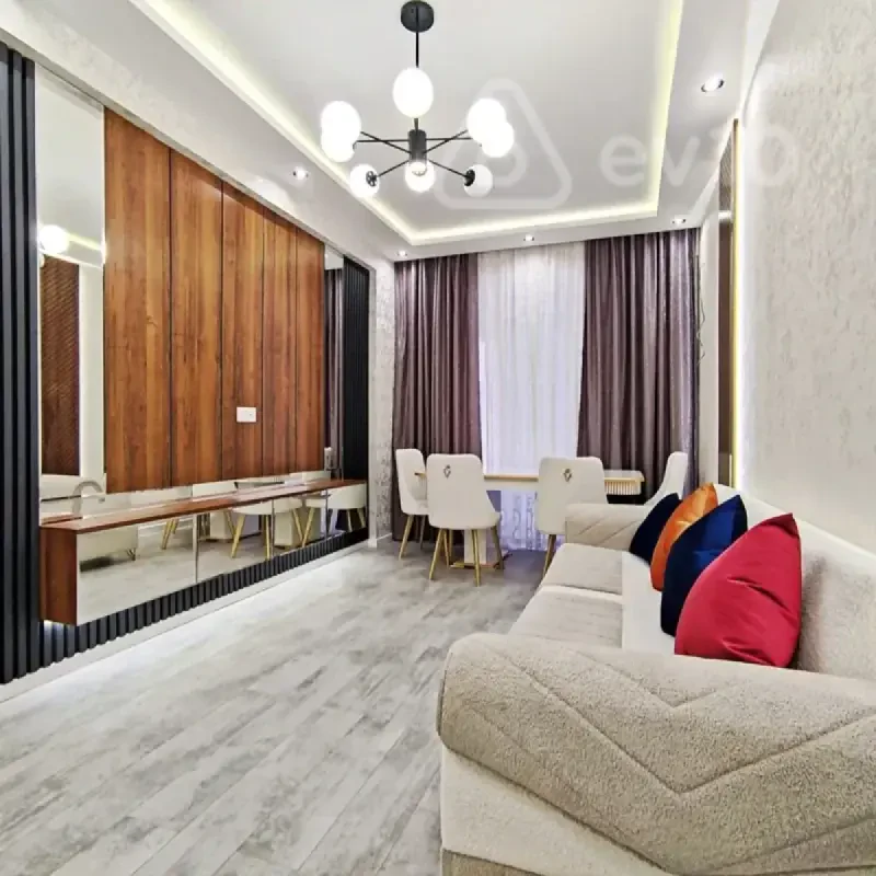 Satılır 2 otaqlı yeni tikili 70 m²