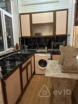 Kirayə verilir 2 otaqlı yeni tikili 60 m²