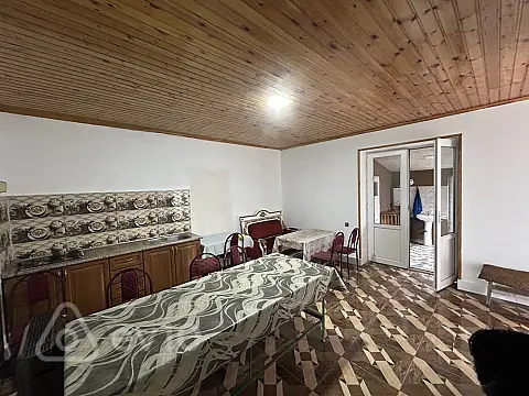 Satılır 3 otaqlı həyət evi 100 m²