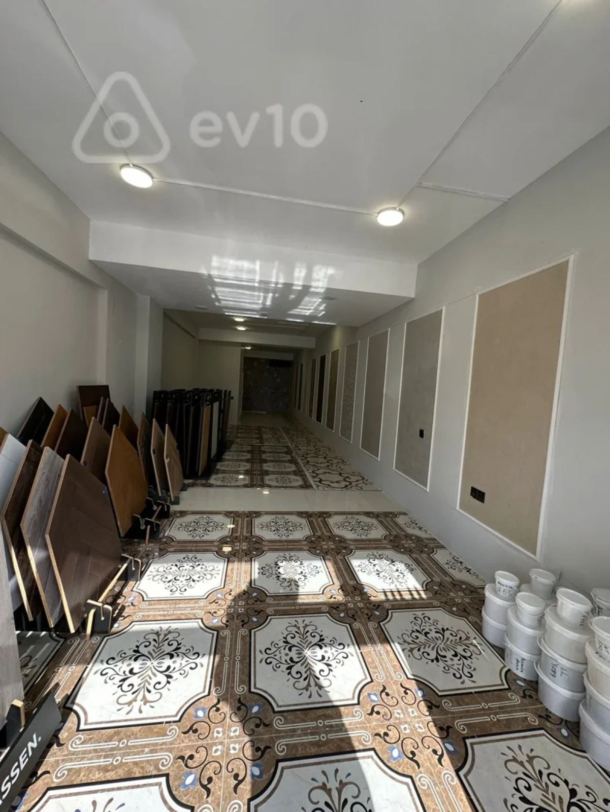 Satılır mənzil 140 m²