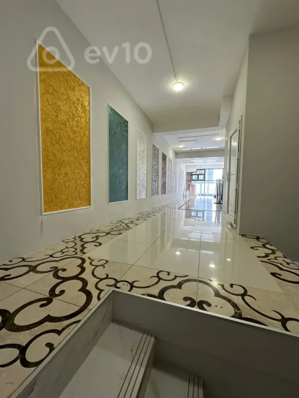 Satılır mənzil 140 m²