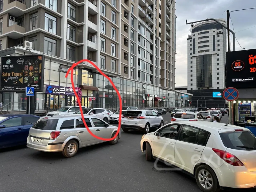 Satılır mənzil 140 m²